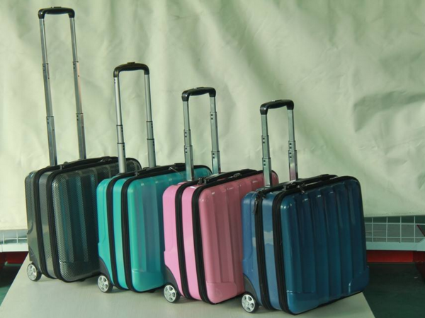 箱包材質(zhì)有哪些？怎么切割最理想？(圖1)